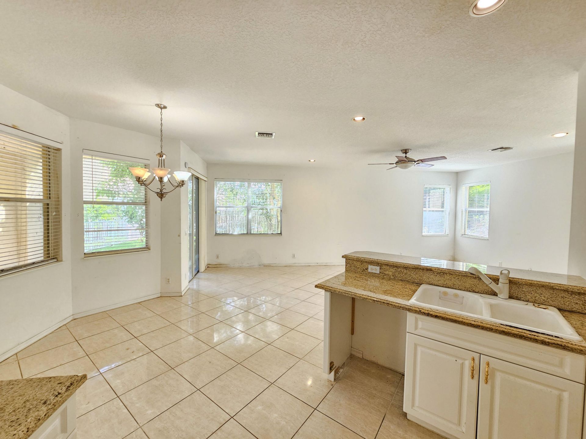 7295 Via Leonardo, Lake Worth, FL 33467 Photo