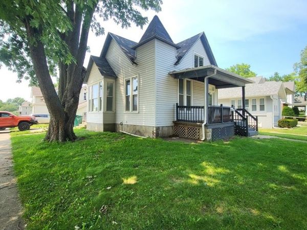 902 Madison Street , Streator, IL 61364