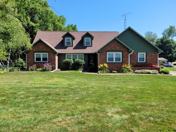 239 W Lawton Circle, Rushville, IN 46173