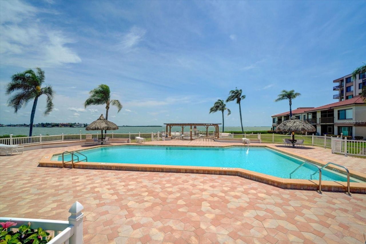 6219 Palma Del Mar Boulevard S, Unit 102, Saint Petersburg, FL 33715 Photo