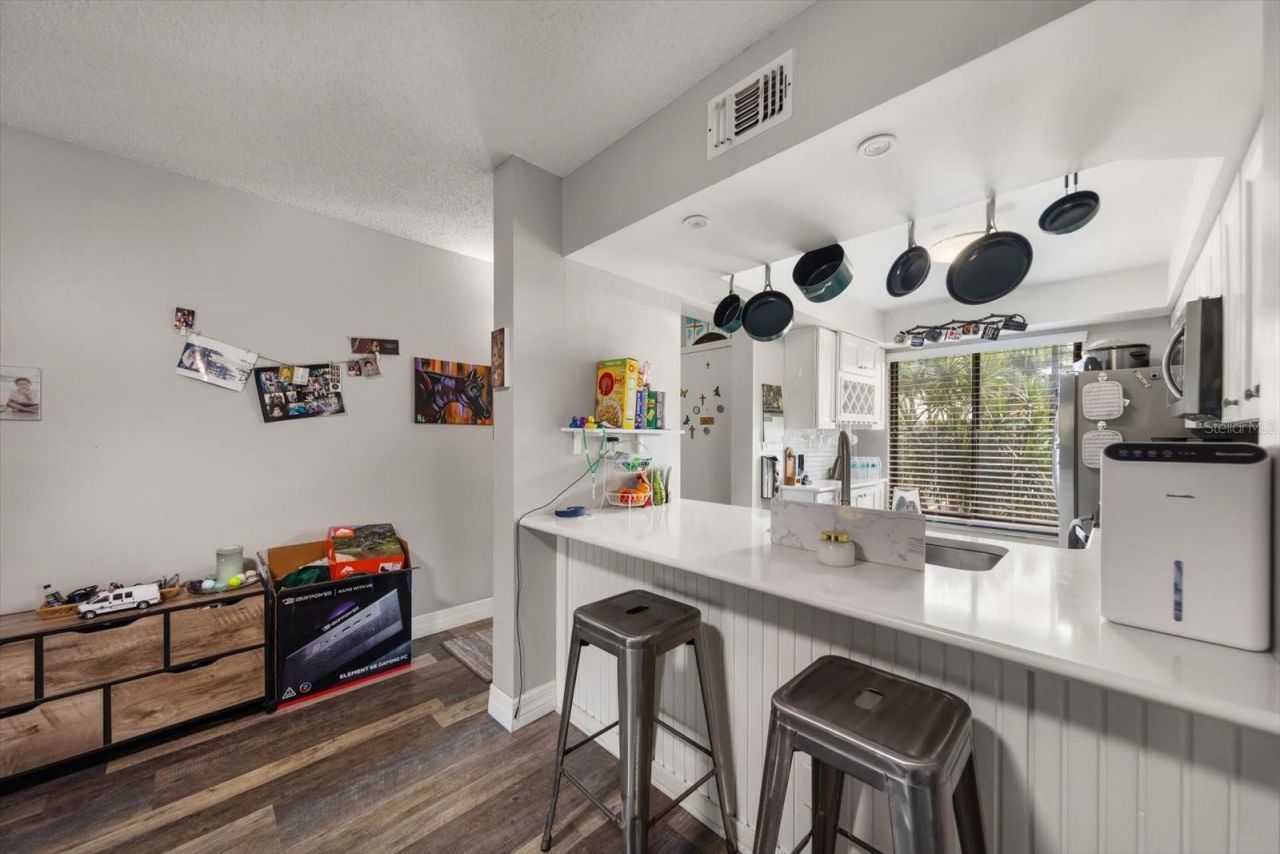 6219 Palma Del Mar Boulevard S, Unit 102, Saint Petersburg, FL 33715 Photo