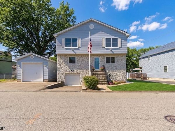 7 Franklin St, Little Ferry, NJ 07643