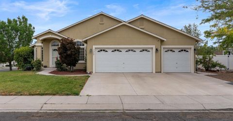 1940 Four Iron Court, Fernley, NV 89408 Photo