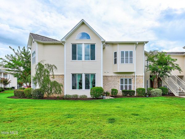 207 Fullford Lane, Unit 203, Wilmington, NC 28412
