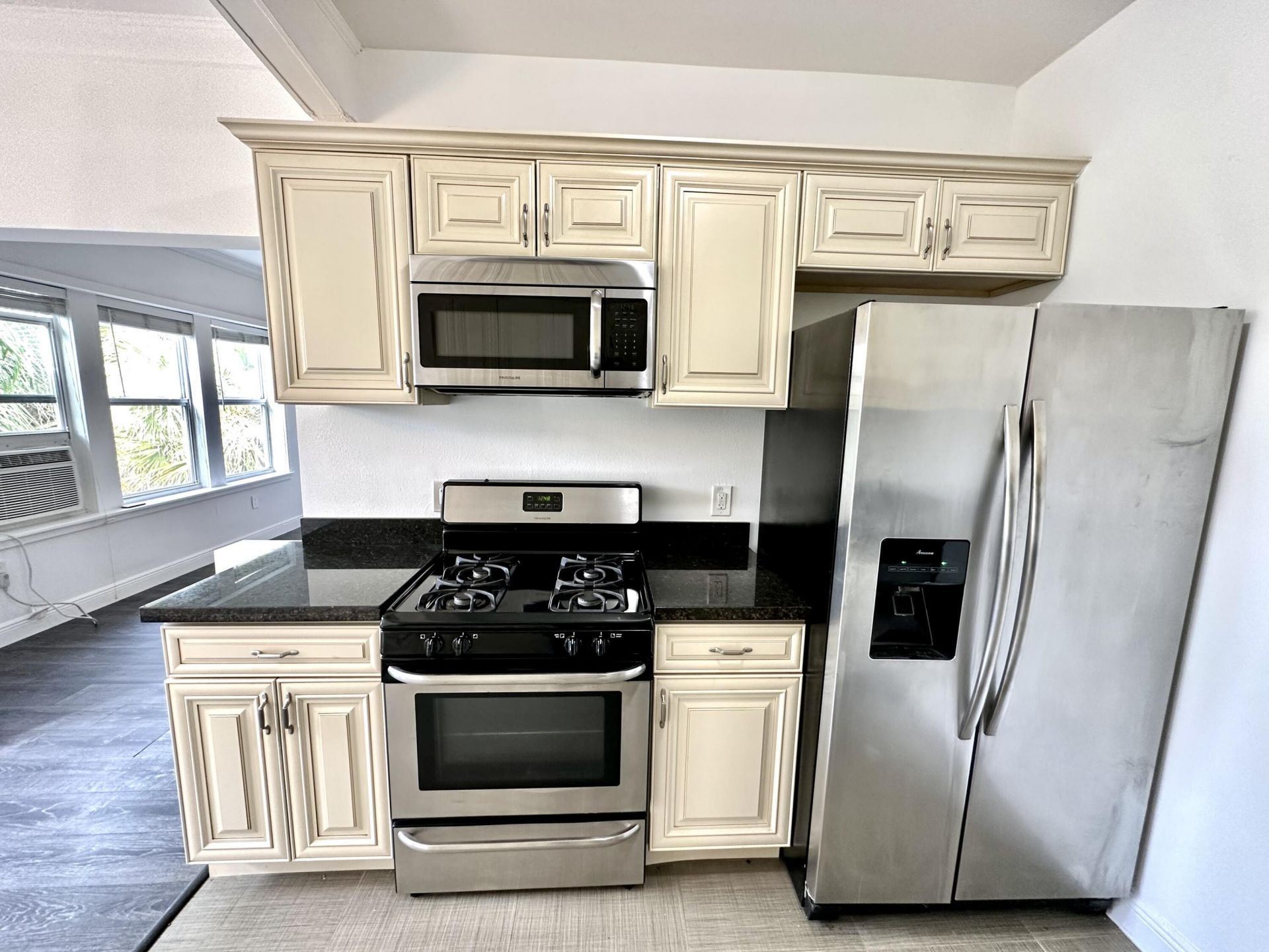 815 Upland Road, Unit 6, West Palm Beach, FL 33401 Photo