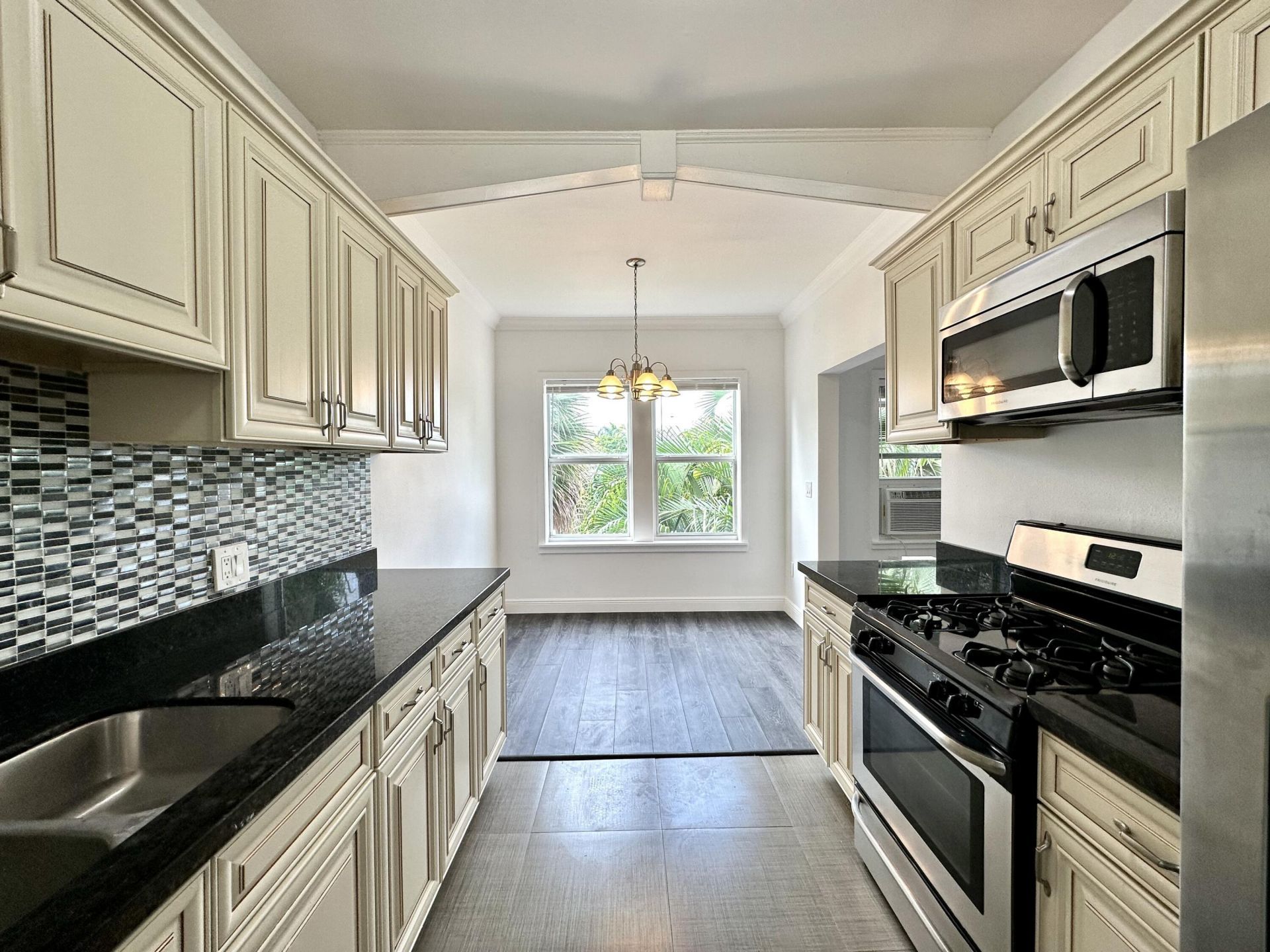815 Upland Road, Unit 6, West Palm Beach, FL 33401 Photo