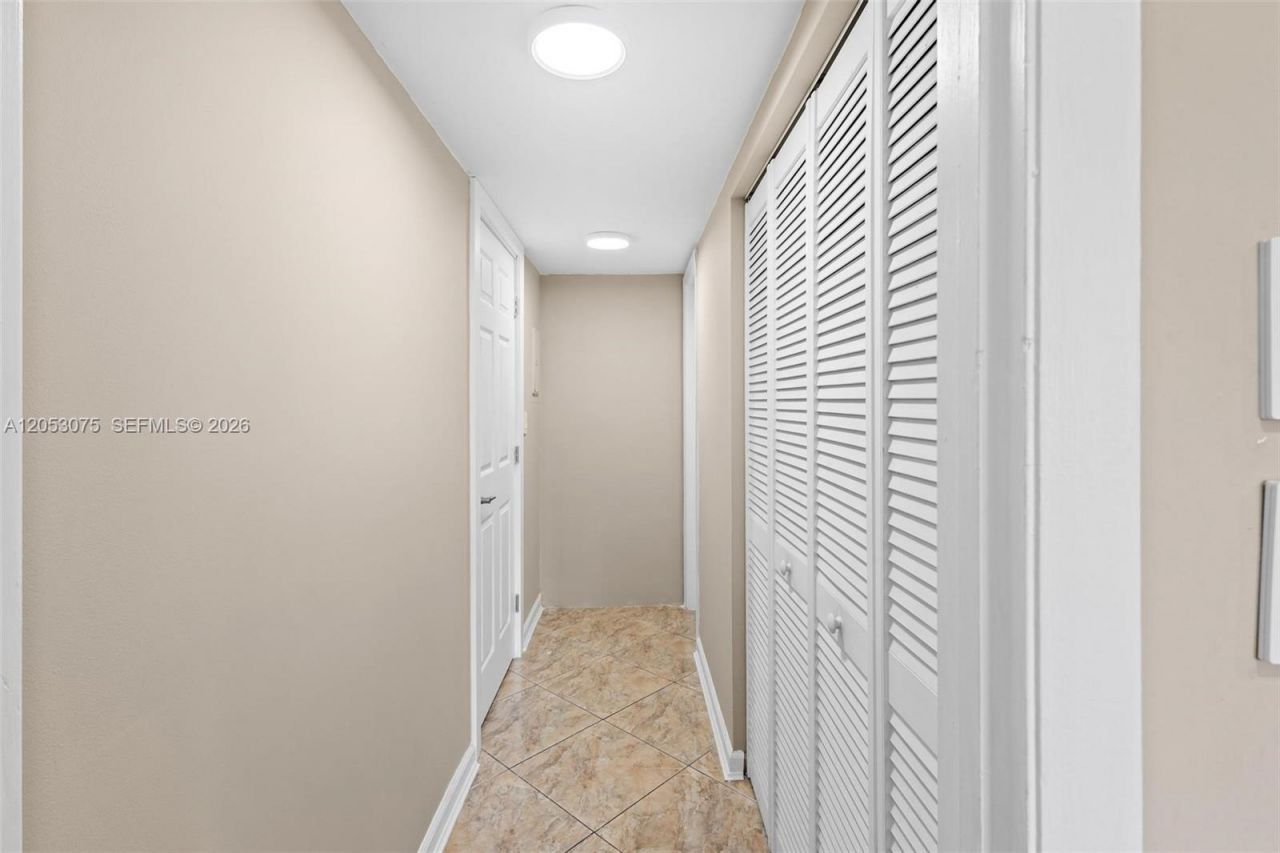 11166 NW 37th St, Sunrise, FL 33351 Photo