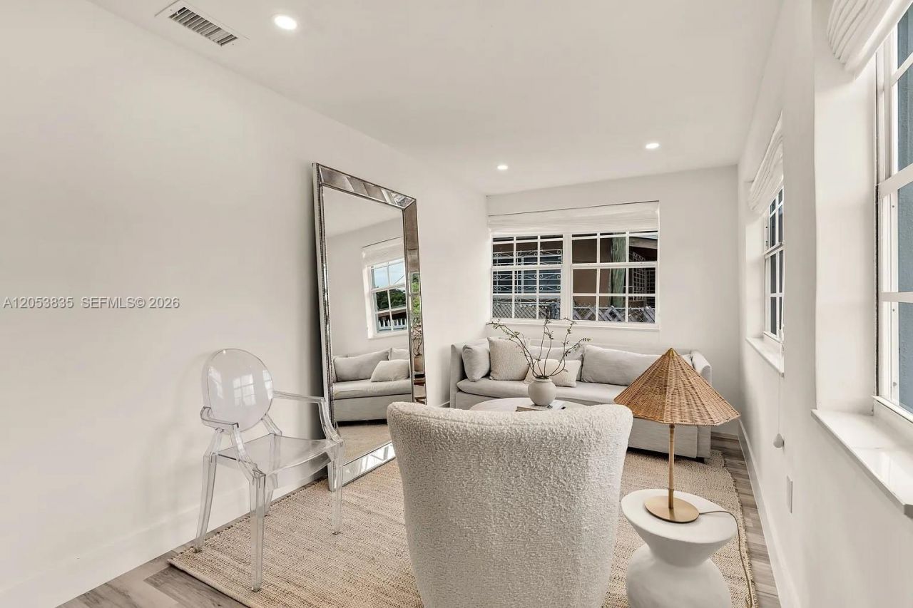 1237 NW 33rd Ave , Miami, FL 33125 Photo