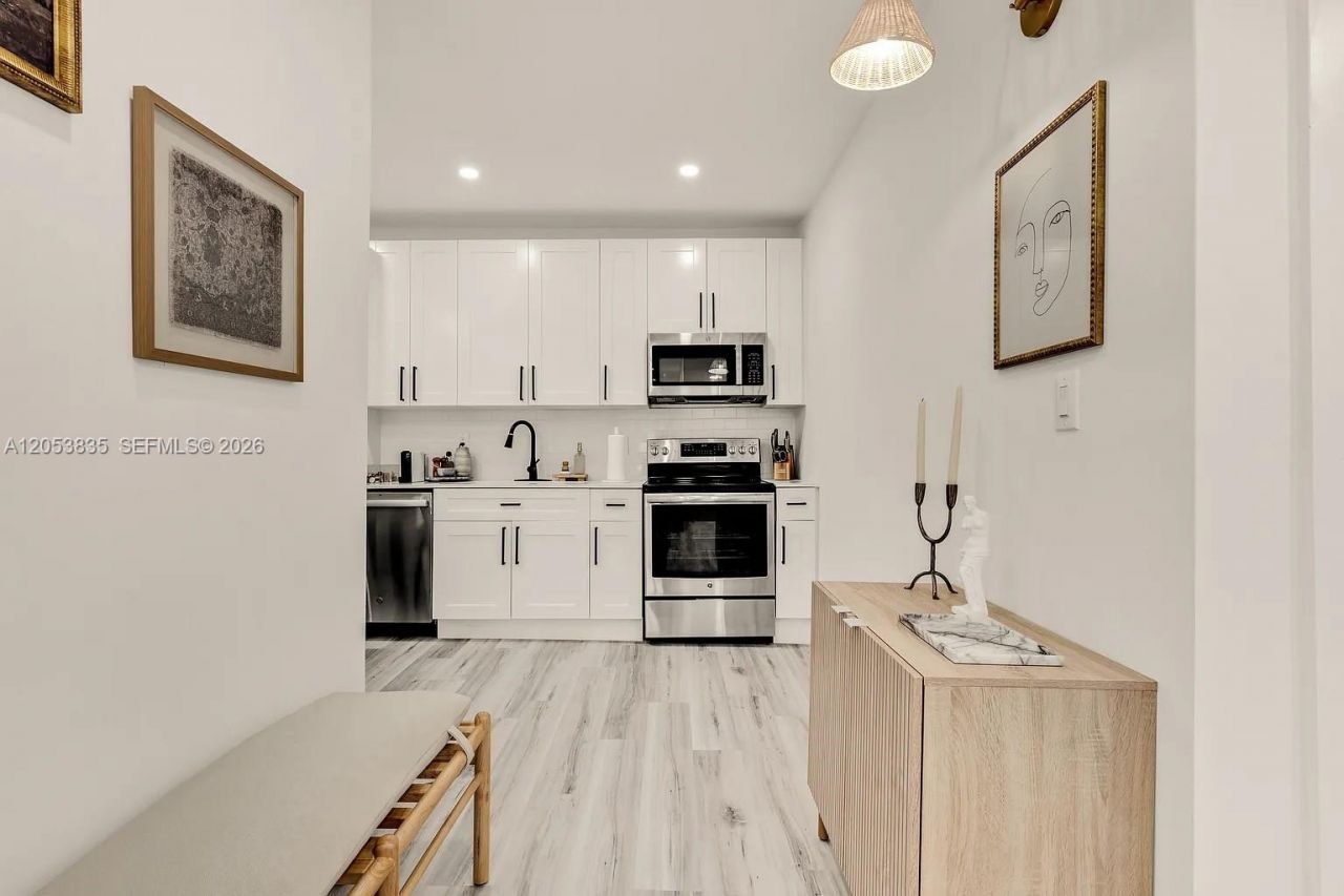 1237 NW 33rd Ave , Miami, FL 33125 Photo