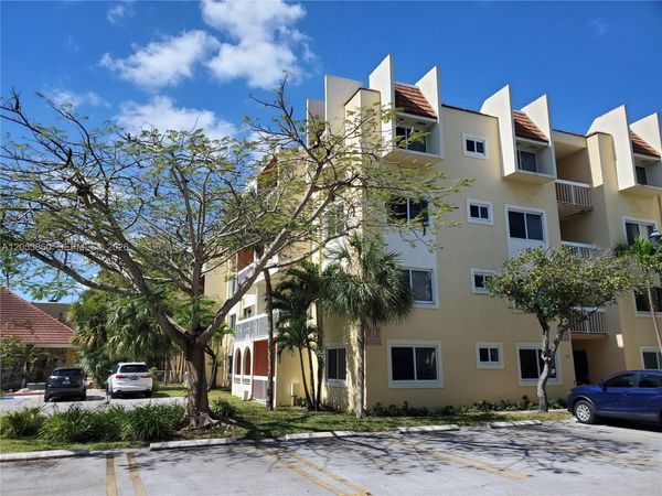 7705 Camino Real , Unit B401, Miami, FL 33143