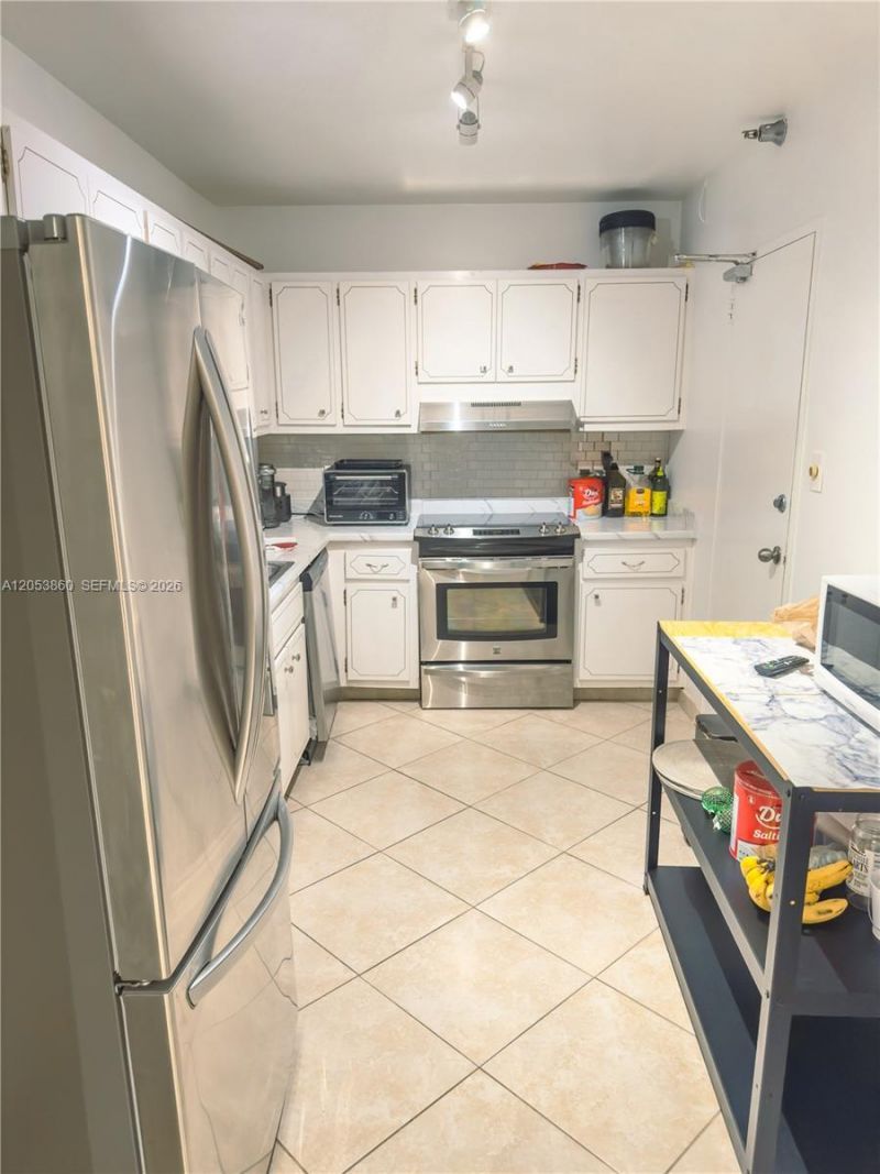 10185 Collins Ave, Unit 202, Bal Harbour, FL 33154 Photo