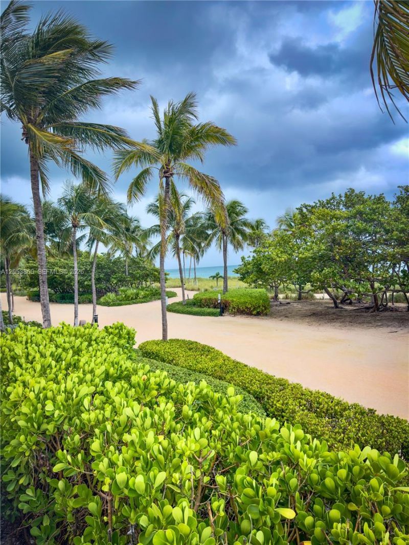 10185 Collins Ave, Unit 202, Bal Harbour, FL 33154 Photo