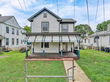 1421 CAMPBELL Avenue, Lynchburg, VA 24501