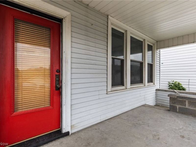 511 W Vine Street, Martins Ferry, OH 43935 Photo 4