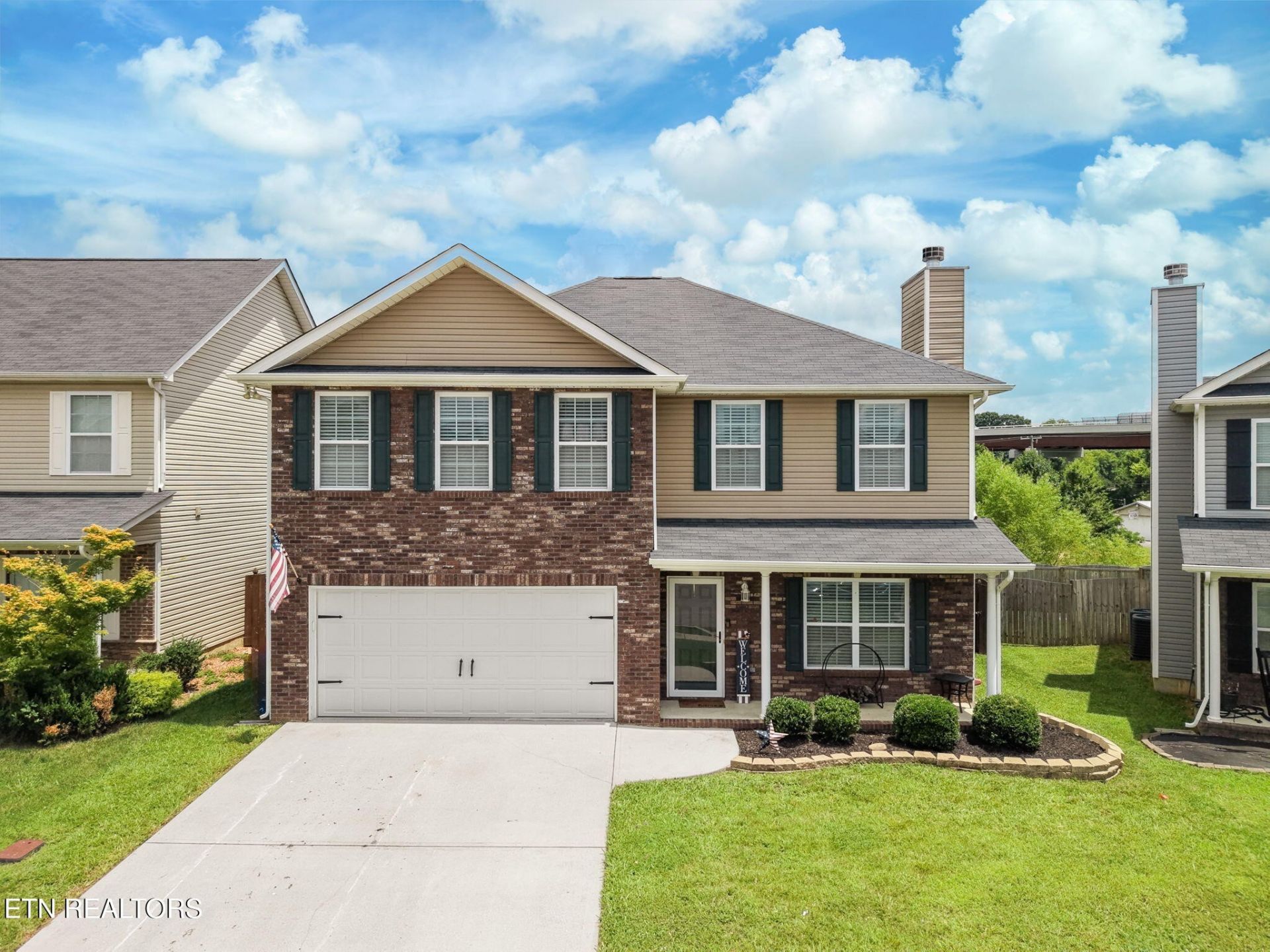 2208 Clover Vine Rd, Knoxville, TN 37931 Main Photo