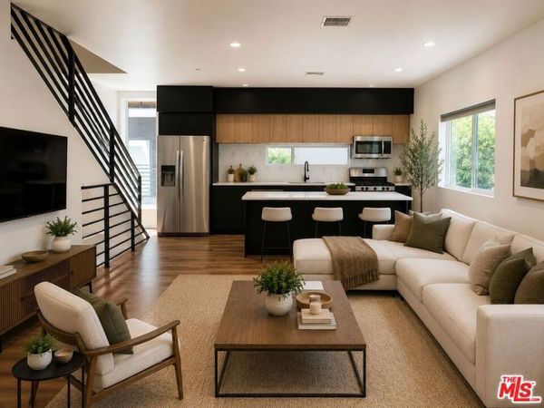 5638 Woodman Avenue, Sherman Oaks, CA 91401