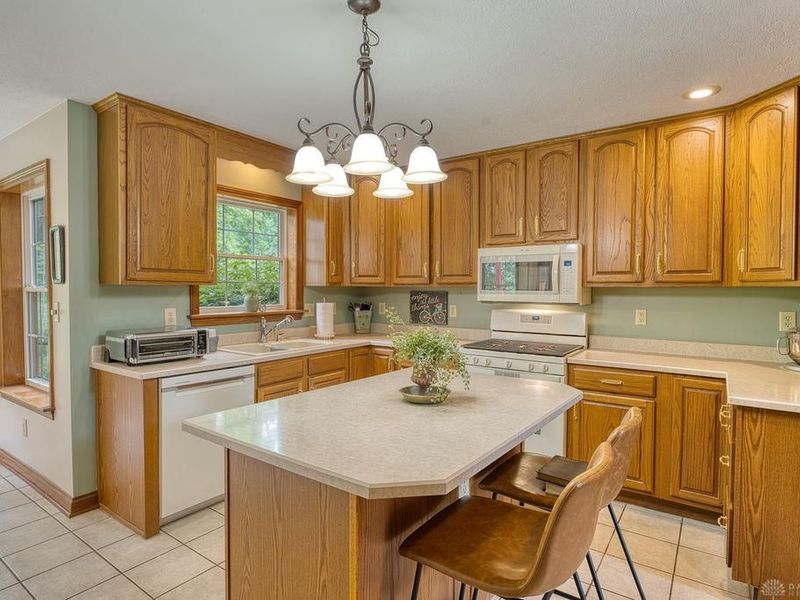 2064 Wilmington Road, Cedarville Township, OH 45314 Photo 7