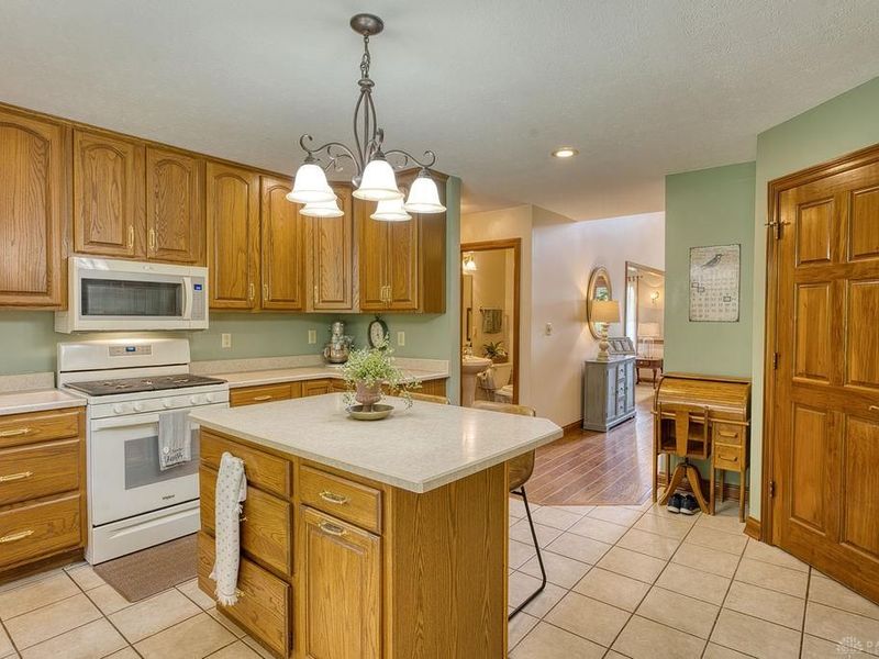 2064 Wilmington Road, Cedarville Township, OH 45314 Photo 8