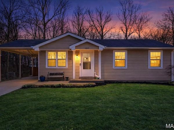 1332 Ramona Lane , St Charles, MO 63304