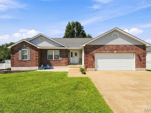 507 Cobblestone Court, Farmington, MO 63640