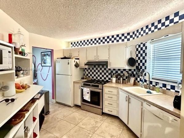 6555 W Broward Blvd , Unit 306, Plantation, FL 33317