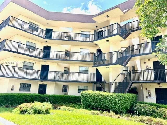 6555 W Broward Blvd, Unit 306, Plantation, FL 33317 Photo