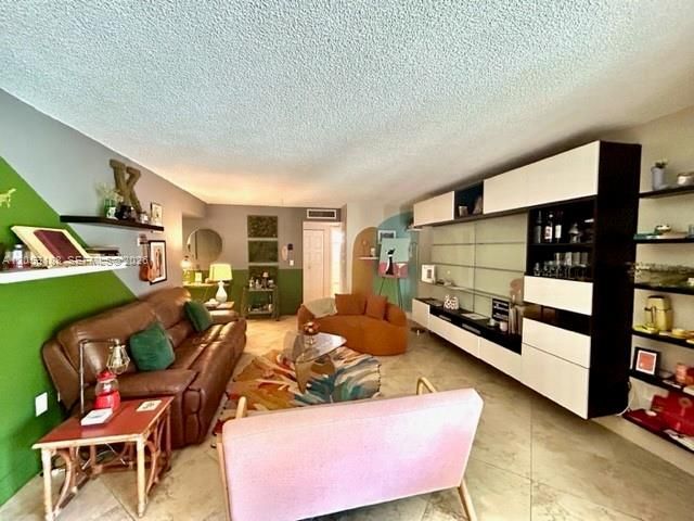 6555 W Broward Blvd, Unit 306, Plantation, FL 33317 Photo