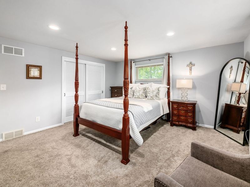 1825 Millwood Drive, Columbus, OH 43221 Photo 21