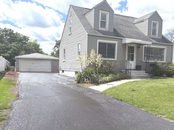 506 N DOUGLAS Avenue , Villa Park, IL 60181