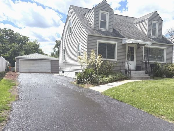 506 N DOUGLAS Avenue, Villa Park, IL 60181
