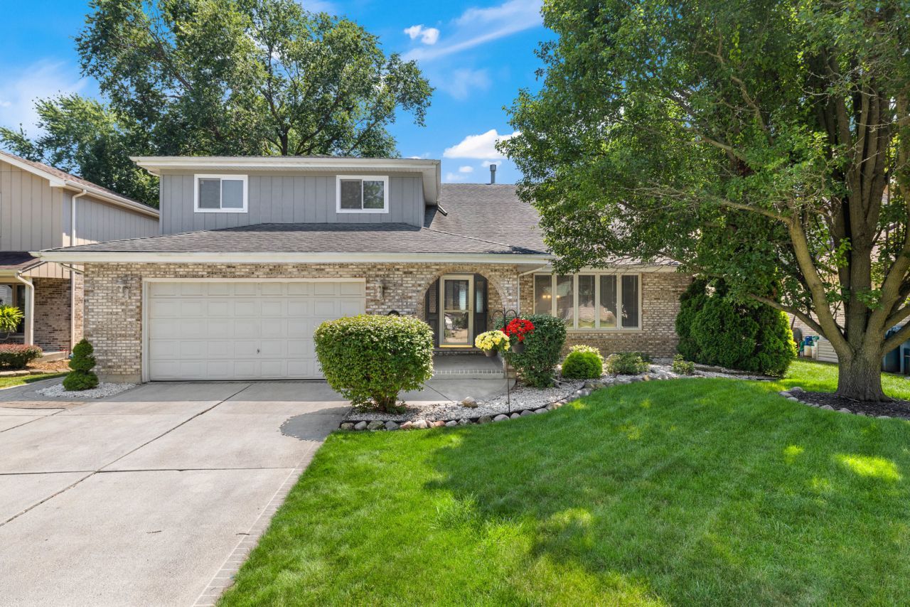 4925 144th Street , Midlothian, IL 60445