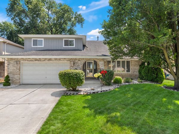 4925 144th Street , Midlothian, IL 60445