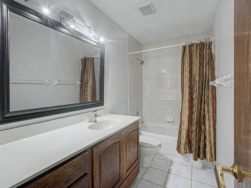 5225 Saint Andrews Drive, Westerville, OH 43082 Photo 38