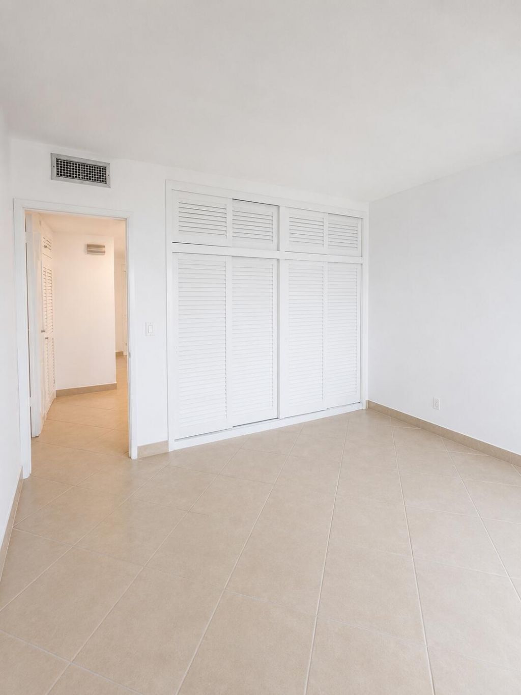 3700 E Galt Ocean Drive, Unit 1701, Fort Lauderdale, FL 33308 Photo