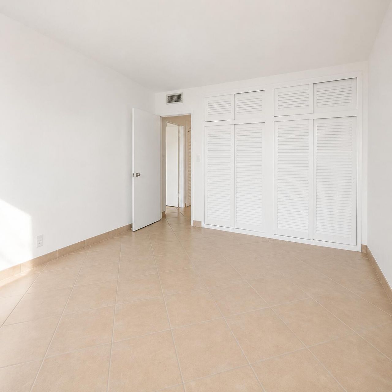 3700 E Galt Ocean Drive, Unit 1701, Fort Lauderdale, FL 33308 Photo
