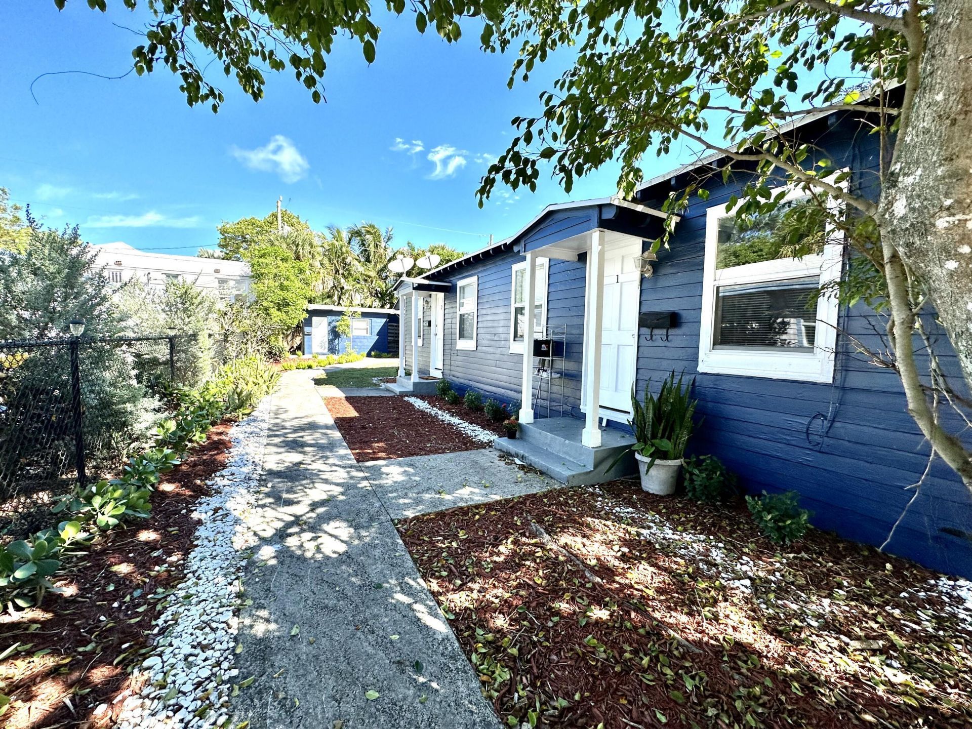 517 Kanuga Drive, Unit 3, West Palm Beach, FL 33401 Photo