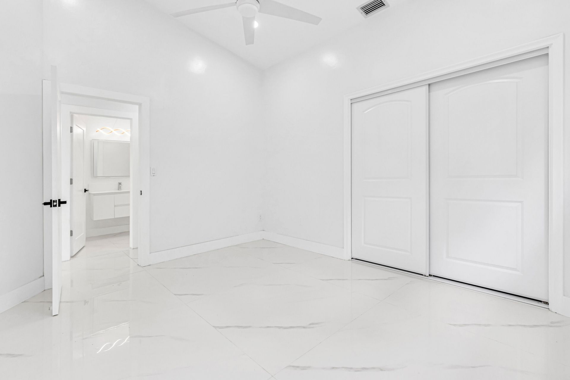 5740 SW 33rd Terrace, Fort Lauderdale, FL 33312 Photo