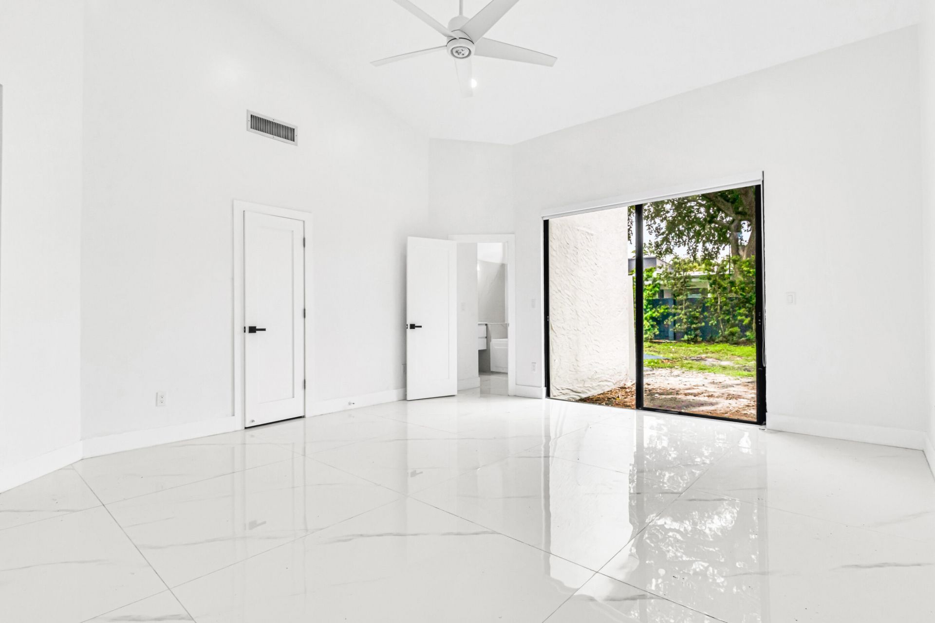 5740 SW 33rd Terrace, Fort Lauderdale, FL 33312 Photo