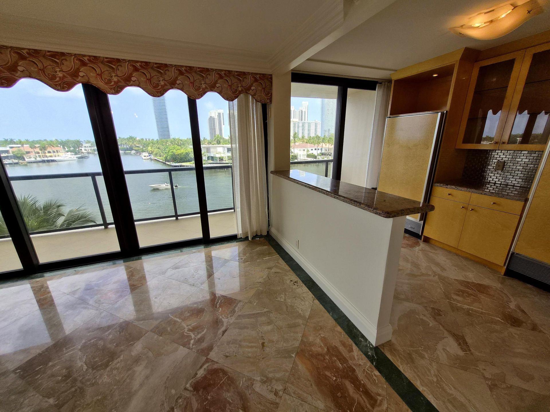 19667 Turnberry Way, Unit 4J, Aventura, FL 33180 Photo
