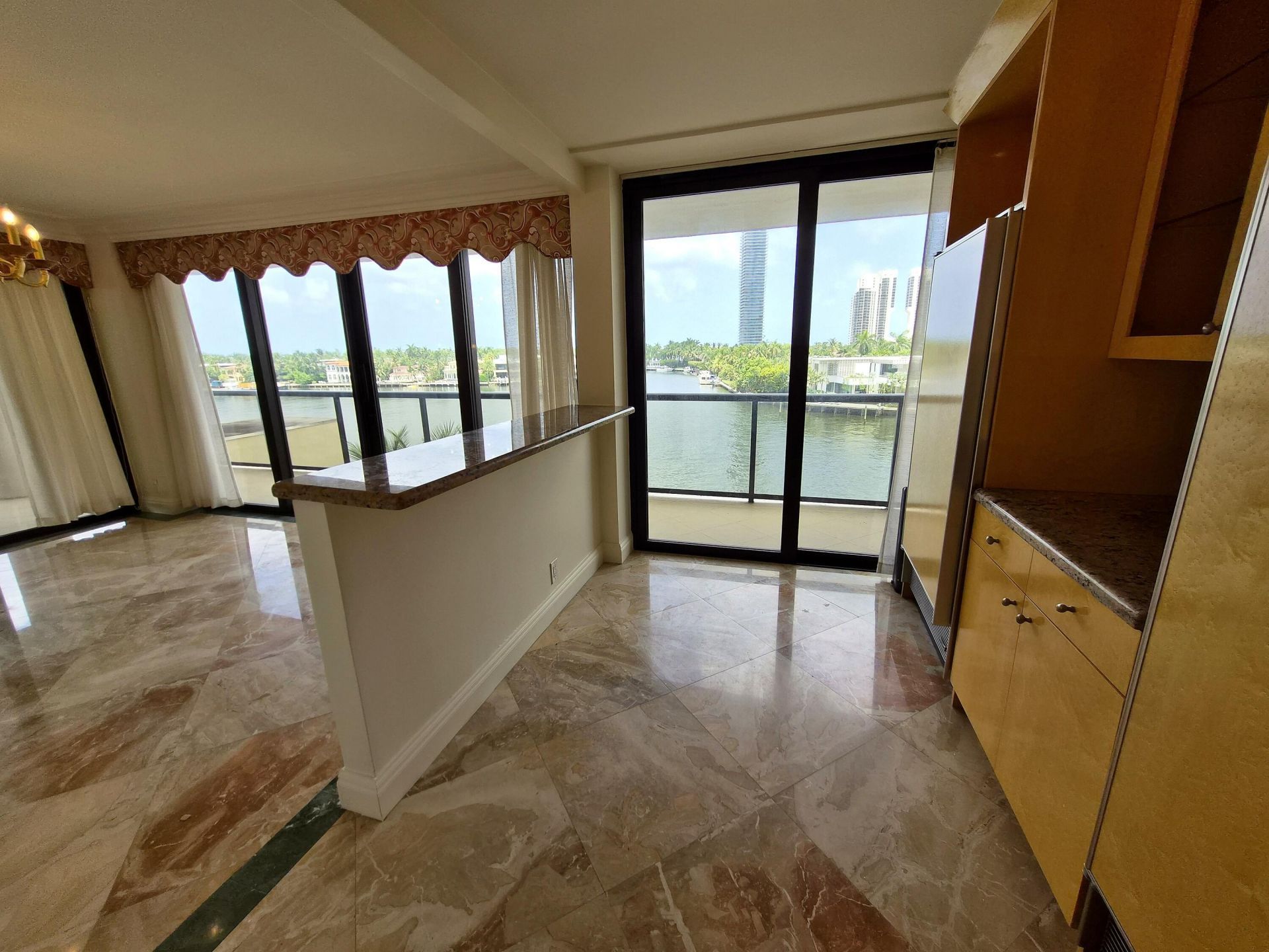 19667 Turnberry Way, Unit 4J, Aventura, FL 33180 Photo