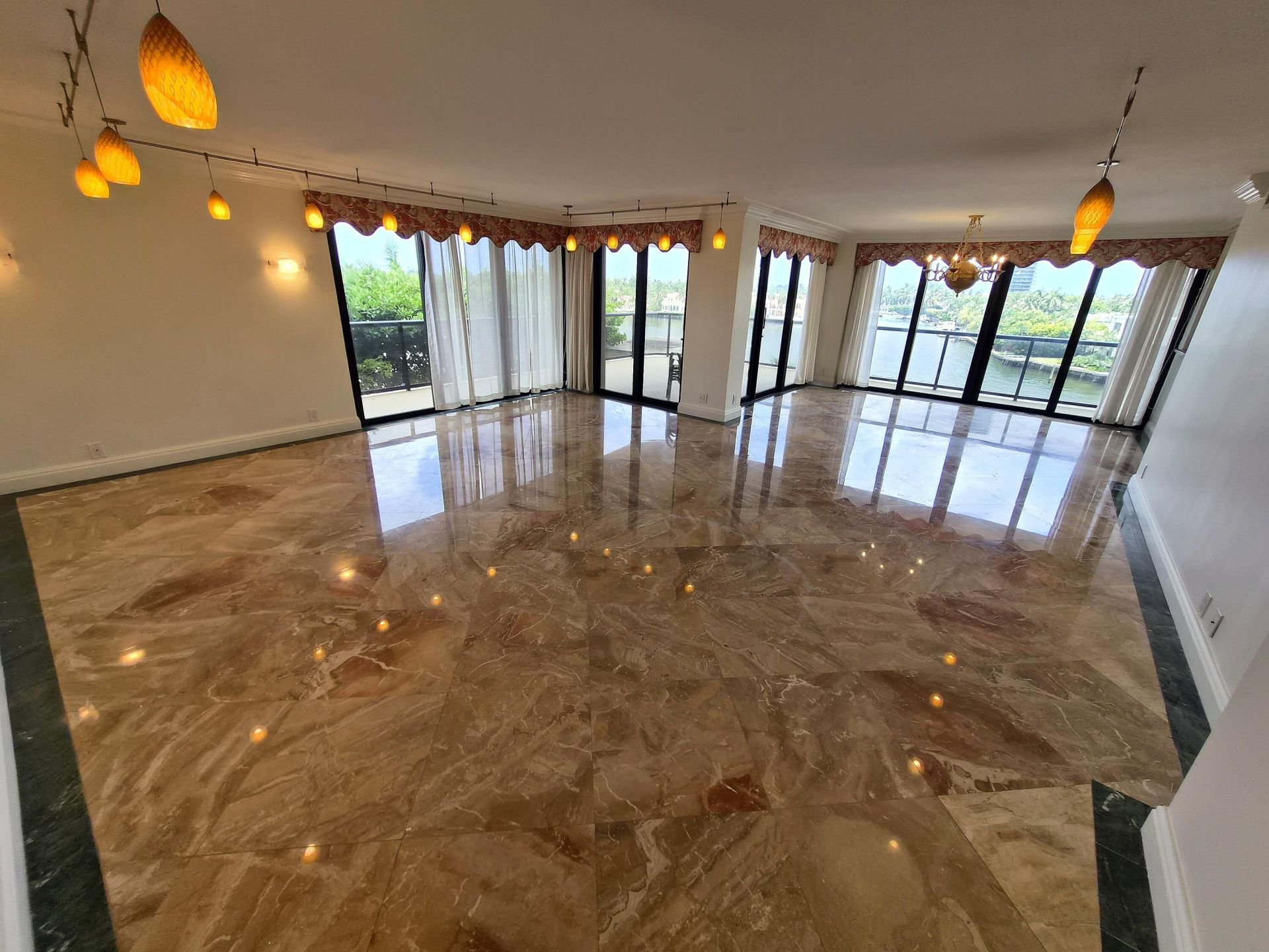 19667 Turnberry Way, Unit 4J, Aventura, FL 33180 Photo