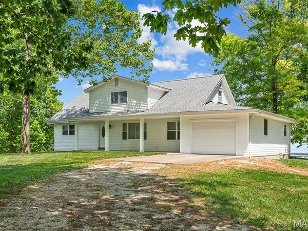 3810 Sunny Road , Washington, MO 63090