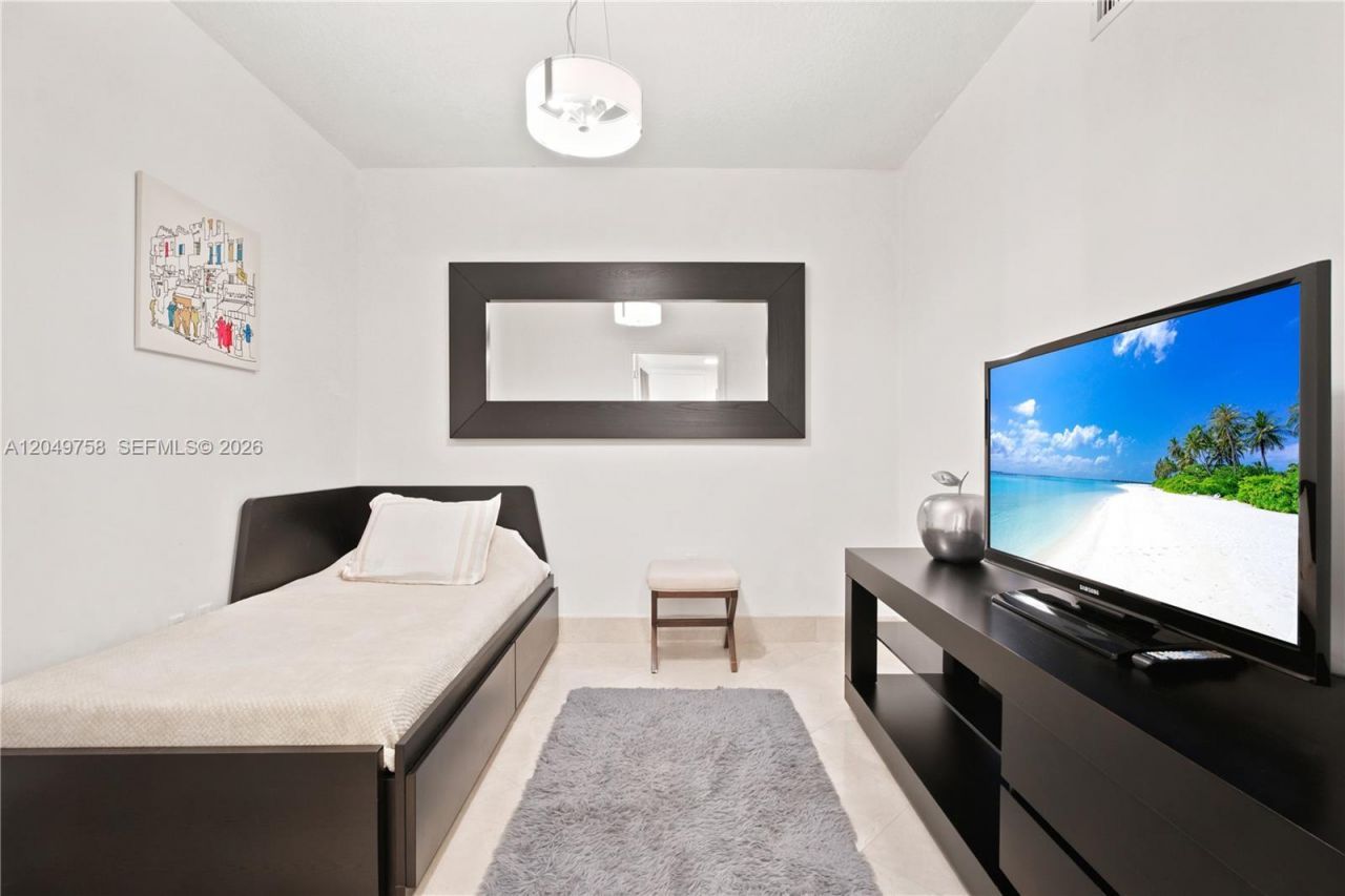 16699 Collins Ave , Unit 1604, Sunny Isles Beach, FL 33160 Photo