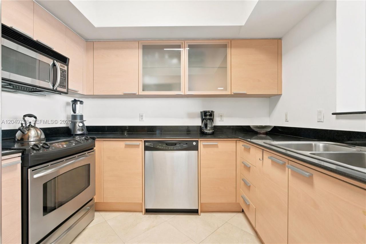 16699 Collins Ave , Unit 1604, Sunny Isles Beach, FL 33160 Photo