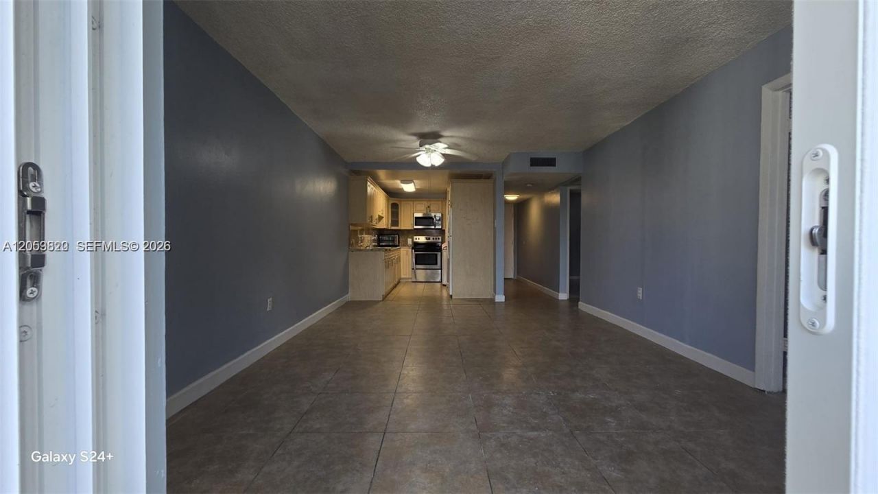 10090 NW 80th Ct , Unit 1406, Hialeah Gardens, FL 33016 Photo