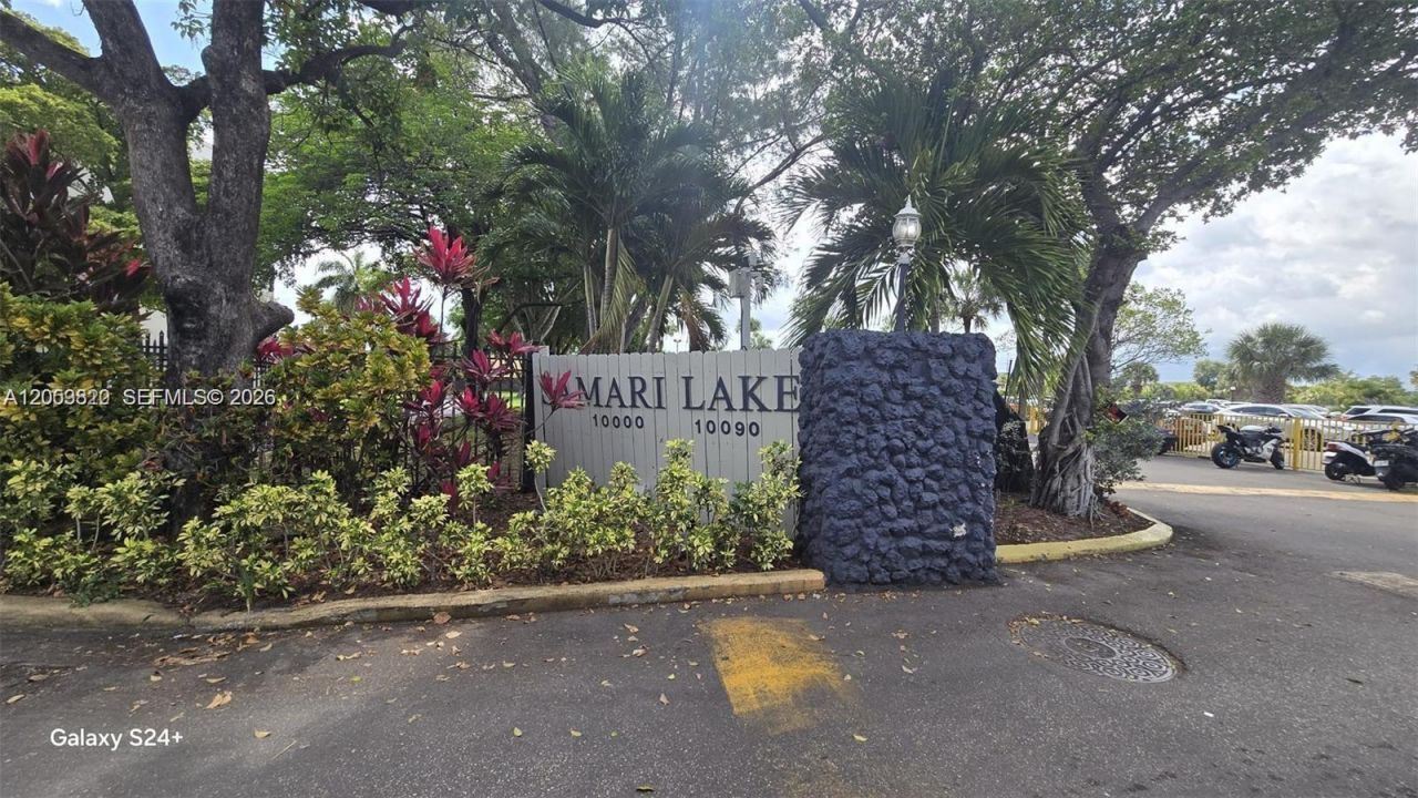10090 NW 80th Ct , Unit 1406, Hialeah Gardens, FL 33016 Photo