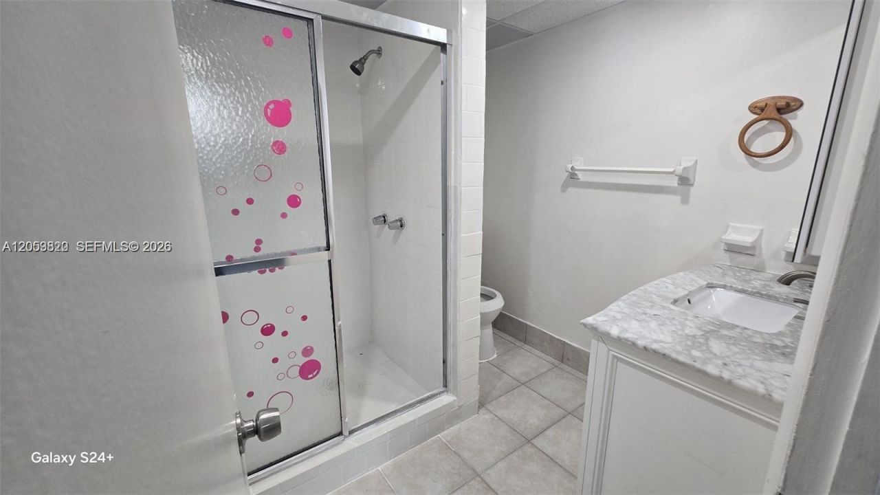 10090 NW 80th Ct , Unit 1406, Hialeah Gardens, FL 33016 Photo