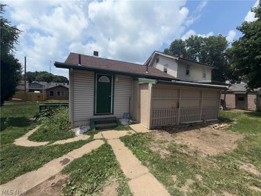 818 Halter Court NW, Canton, OH 44708