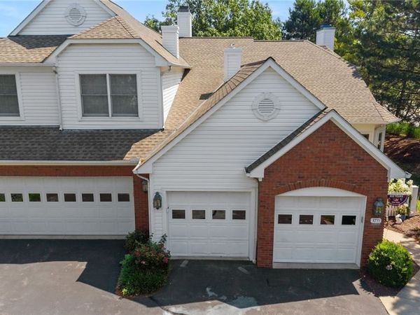 3771 E Lake Road , Sheffield Lake, OH 44054