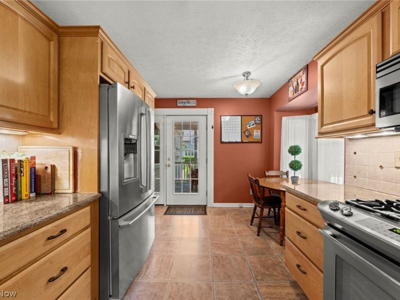 2353 Chestnut Boulevard, Cuyahoga Falls, OH 44223 Photo 16